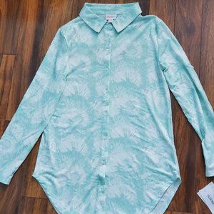 LulaRoe Valentina seafoam green button up xsmall